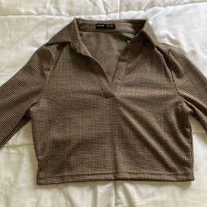 SHEIN V-neck long sleeve shirt